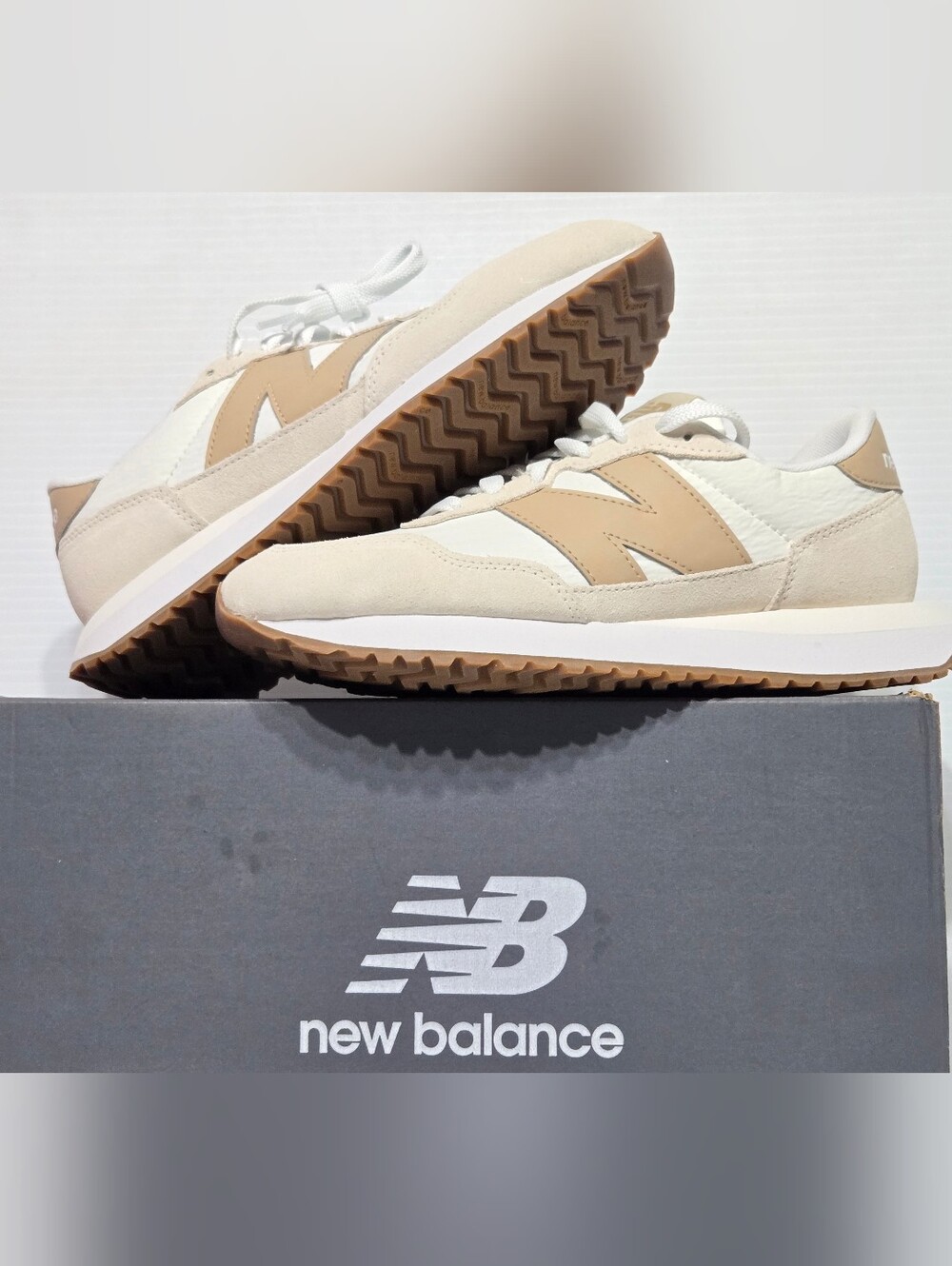 New Balance 237 Shoes Running Sneakers Women’s Size 8 New W/Box